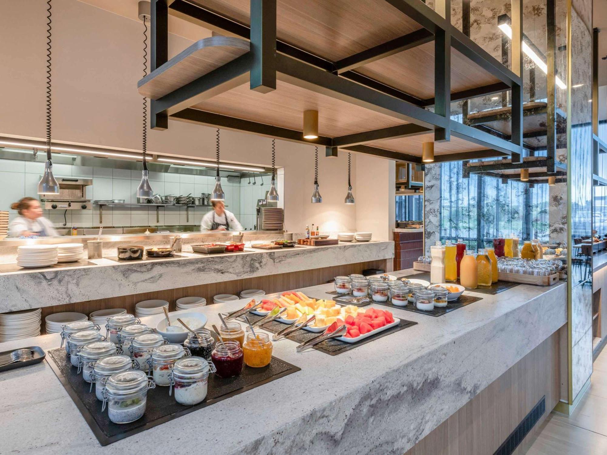 Mantra Melbourne Epping Hotell Exteriör bild