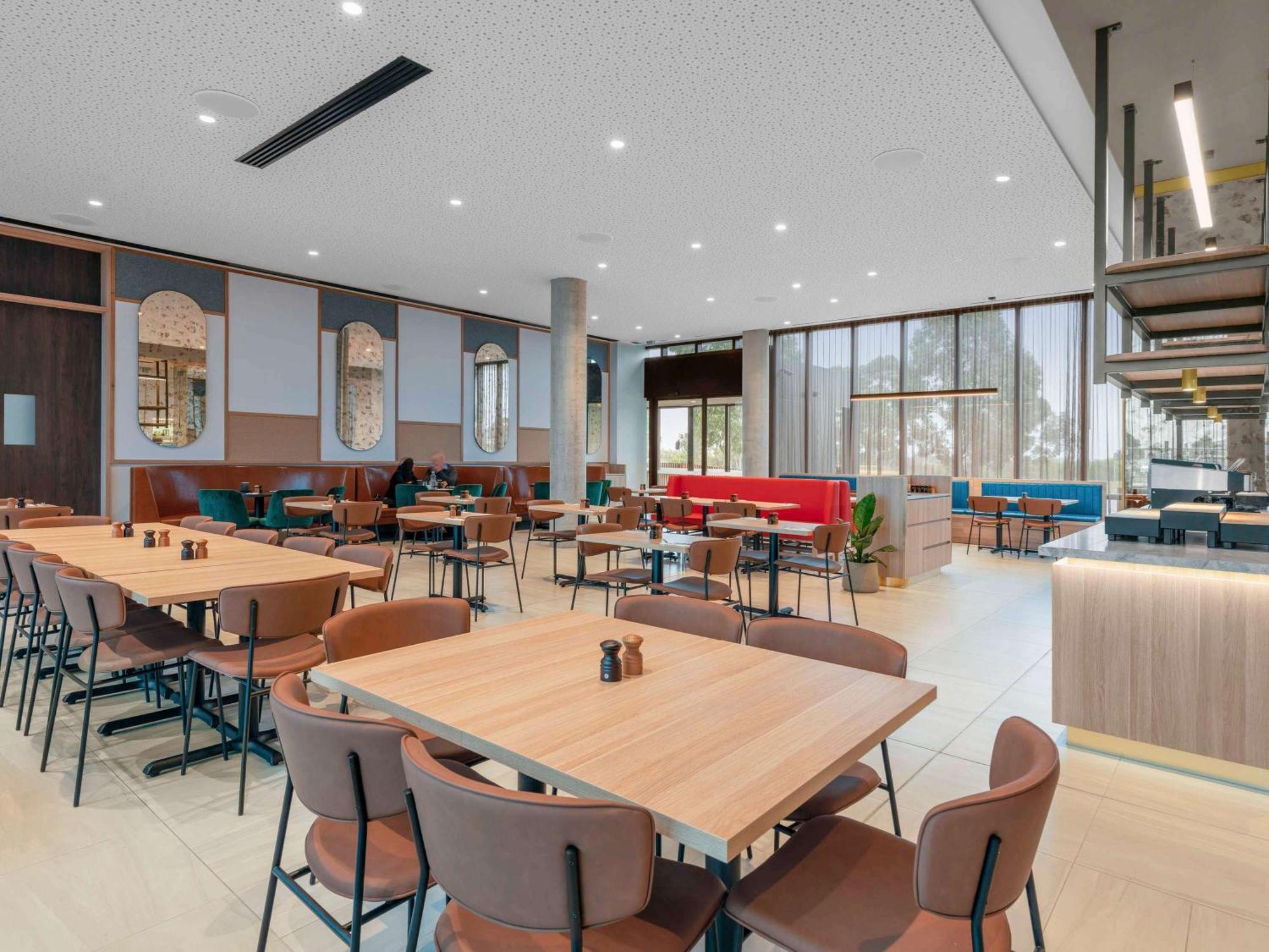 Mantra Melbourne Epping Hotell Exteriör bild