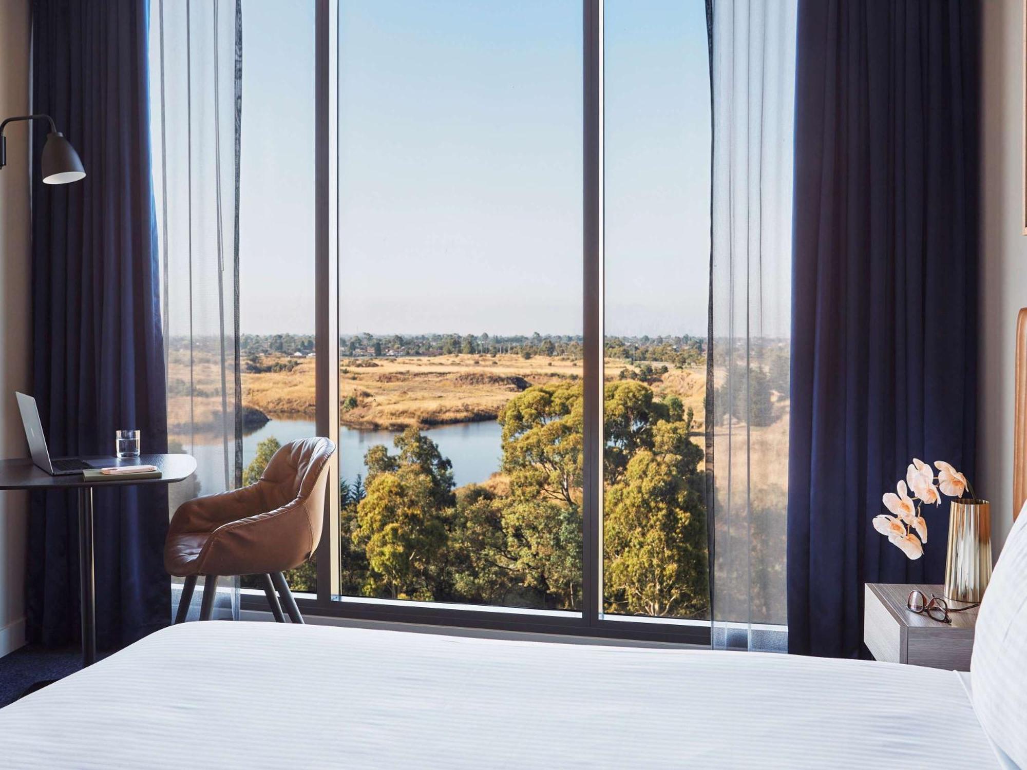 Mantra Melbourne Epping Hotell Exteriör bild