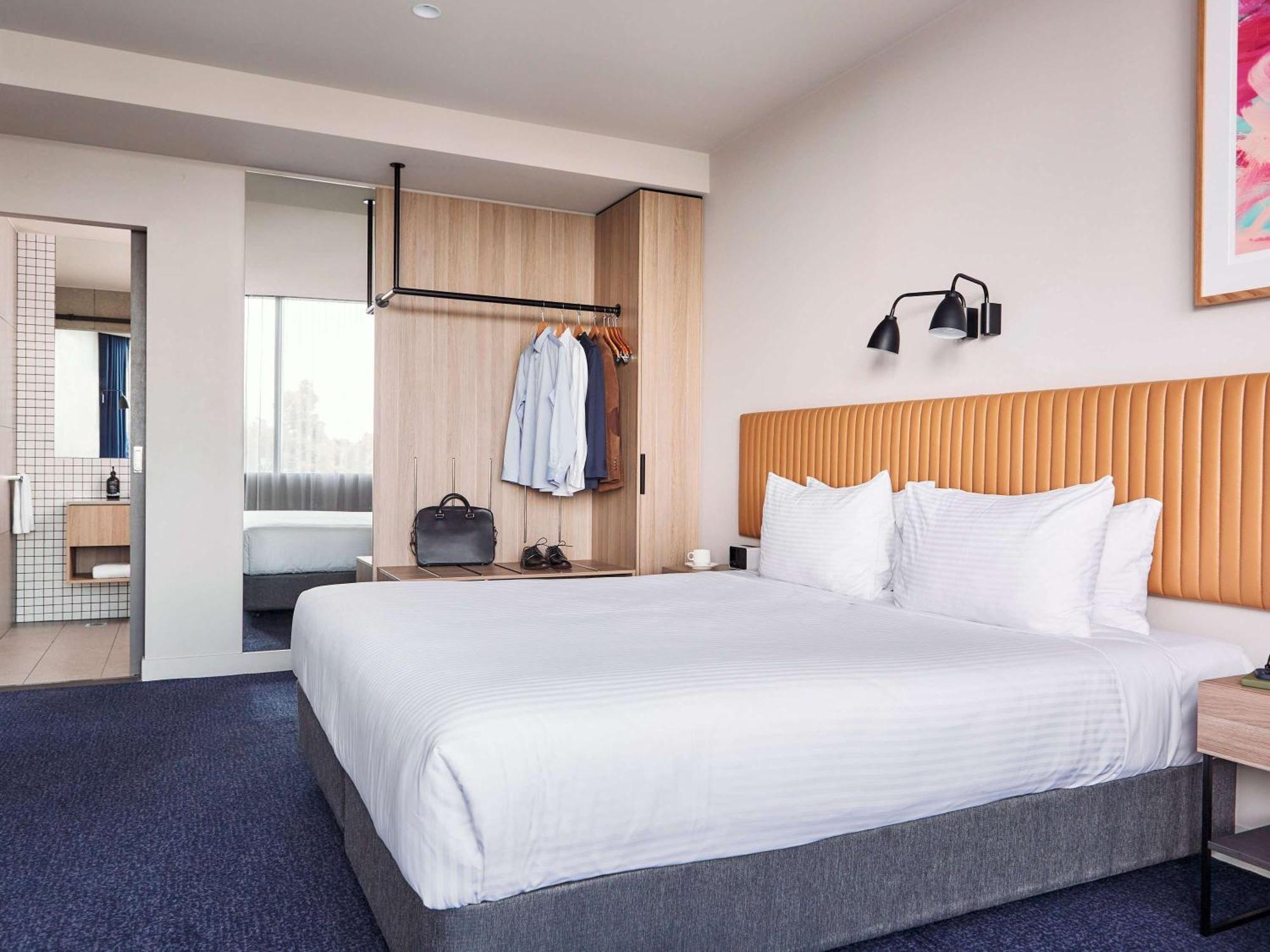 Mantra Melbourne Epping Hotell Exteriör bild